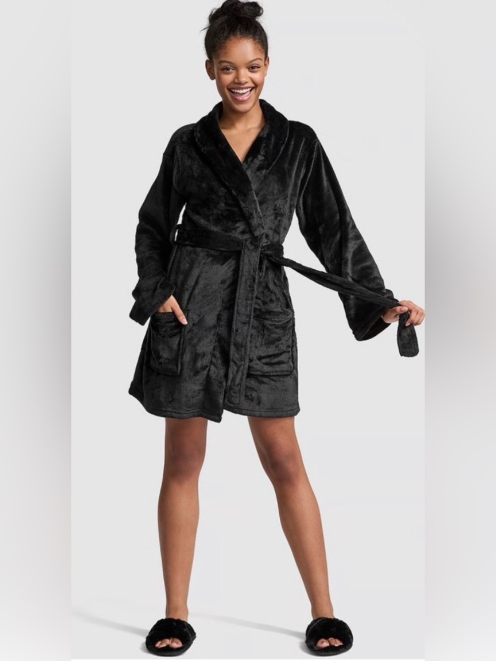 PINK Victoria's Secret Black Plush Short Wrap Robe